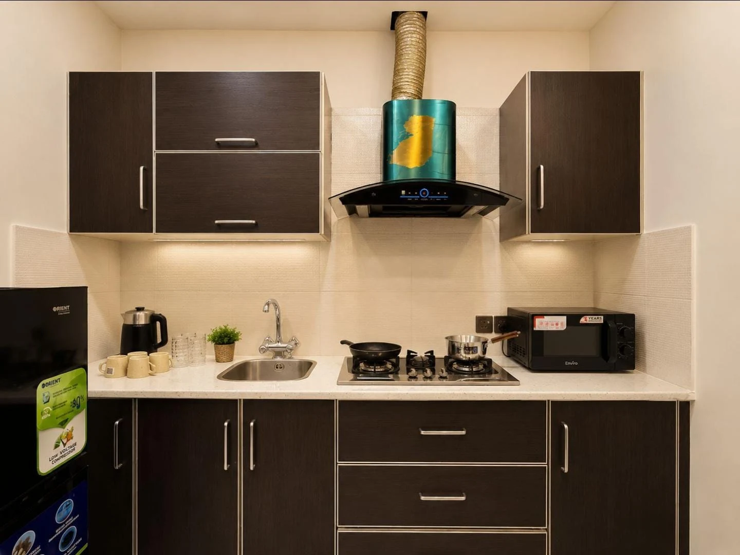 DHA Executive Bedroom Suite